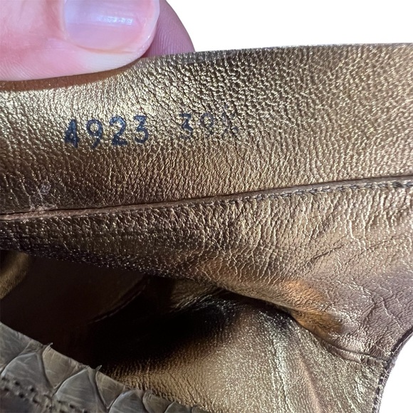 PRADA SNAKESKIN HIGH HEEL ANKLE BOOT
OLIVE GREEN WITH GOLD LEATHER LINING 39 1/2 - Picture 9 of 13